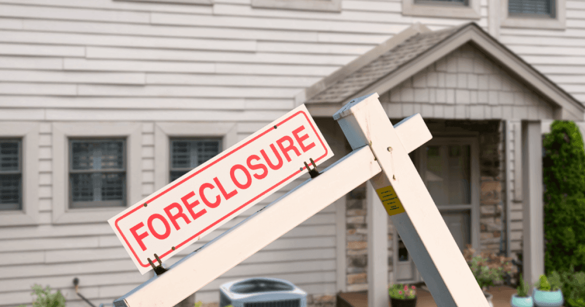 How to Avoid Foreclosure: Relief Options & Assistance Programs